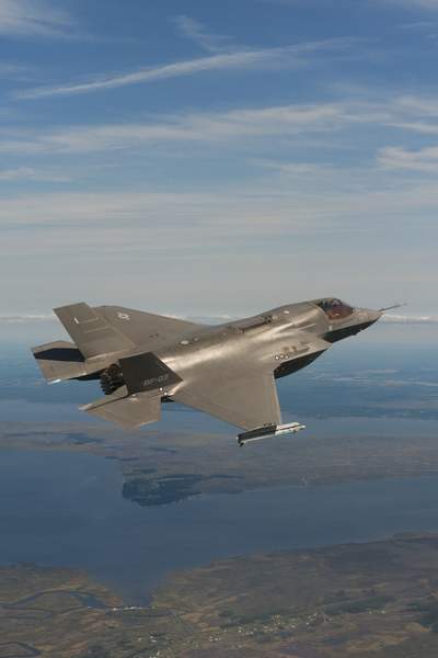 Lightning strikes - Is the F-35 great for Britain?